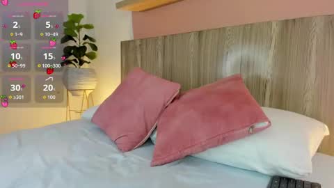 N I N A online show from 8, 9, 2025