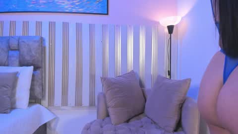 nina_glow_ online show from 12, 2, 2026