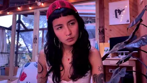 Nina.  online show from 18, 3, 2026