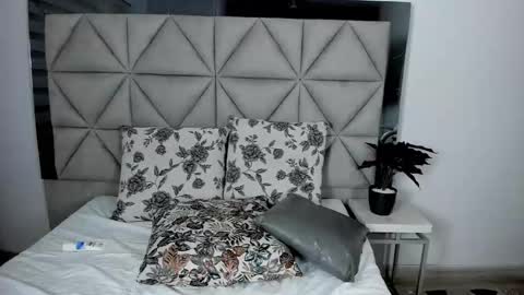  Nina  online show from 11, 2, 2025