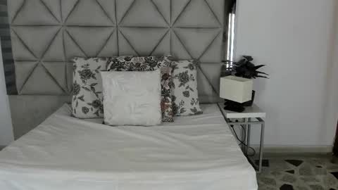  Nina  online show from 29, 9, 2025