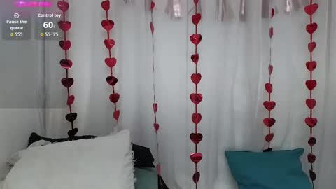 Ninaa fox online show from 3, 10, 2025