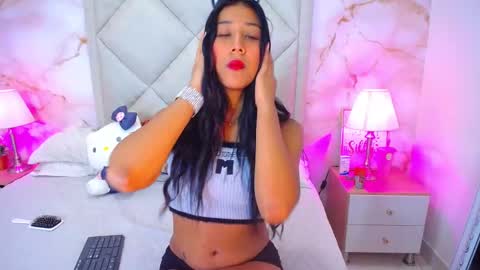 Nina Bravura online show from 6, 10, 2025