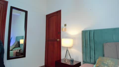 Nina online show from 25, 1, 2025