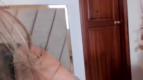 Nina online show from 24, 2, 2025