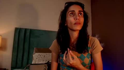 Nina online show from 28, 10, 2025