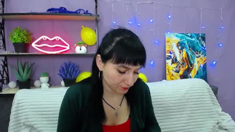 ninaflawlees online show from 21, 1, 2025