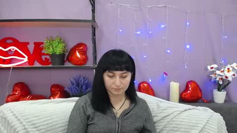 ninaflawlees online show from 8, 3, 2025