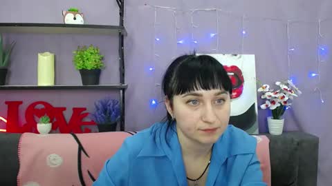 ninaflawlees online show from 12, 3, 2025