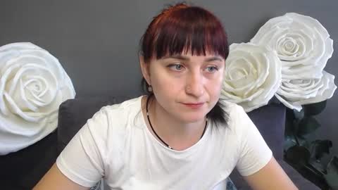 ninaflawlees online show from 16, 9, 2025