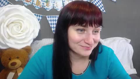 ninaflawlees online show from 4, 10, 2025