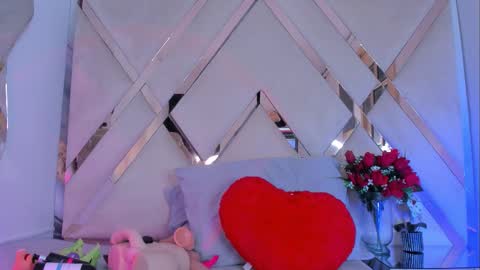 ninahtx online show from 12, 10, 2025