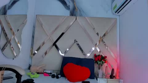 ninahtx online show from 20, 10, 2025