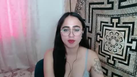 Snapshot of ninakravtz chatting on 16, 12, 2024 N I N A online show from 16, 12, 2024