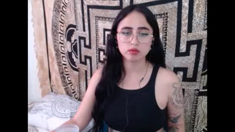 Snapshot of ninakravtz chatting on 24, 12, 2024 N I N A online show from 24, 12, 2024