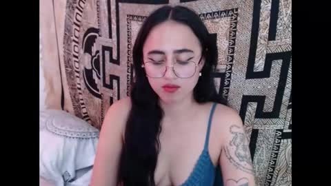 Snapshot of ninakravtz chatting on 9, 1, 2025 N I N A online show from 9, 1, 2025