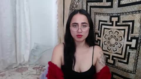 Snapshot of ninakravtz chatting on 24, 1, 2025 N I N A online show from 24, 1, 2025