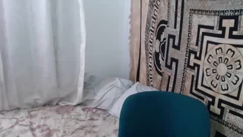 Snapshot of ninakravtz chatting on 27, 1, 2025 N I N A online show from 27, 1, 2025