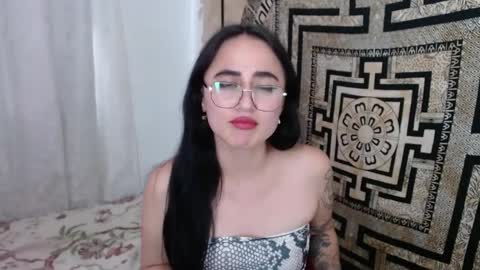 Snapshot of ninakravtz chatting on 8, 2, 2025 N I N A online show from 8, 2, 2025