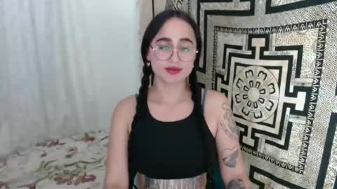 Snapshot of ninakravtz chatting on 21, 2, 2025 N I N A online show from 21, 2, 2025