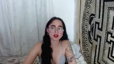 Snapshot of ninakravtz chatting on 1, 3, 2025 N I N A online show from 1, 3, 2025