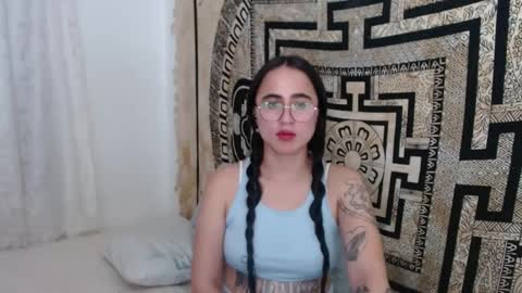 Snapshot of ninakravtz chatting on 4, 3, 2025 N I N A online show from 4, 3, 2025