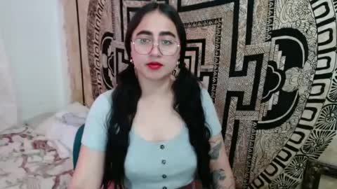 Snapshot of ninakravtz chatting on 8, 9, 2025 N I N A online show from 8, 9, 2025