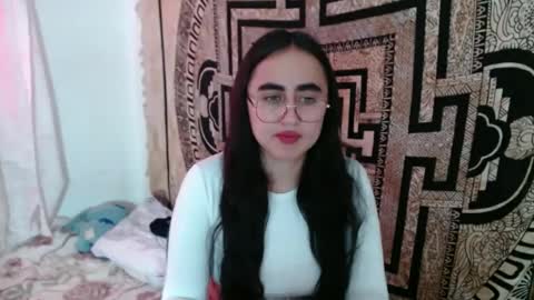 Snapshot of ninakravtz chatting on 19, 9, 2025 N I N A online show from 19, 9, 2025