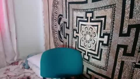 Snapshot of ninakravtz chatting on 22, 9, 2025 N I N A online show from 22, 9, 2025