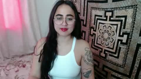 Snapshot of ninakravtz chatting on 29, 9, 2025 N I N A online show from 29, 9, 2025