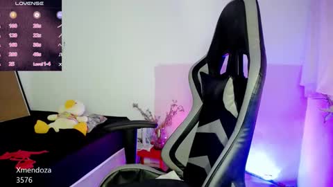 ninatinydoll1 online show from 12, 2, 2025