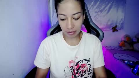 ninatinydoll1 online show from 15, 2, 2026