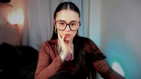 ninavolkov online show from 30, 10, 2025