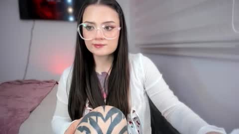 Snapshot of ninavolkov chatting on 22, 6, 2026 ninavolkov online show from 22, 6, 2026