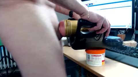 ninetynine_99 online show from 9, 4, 2026