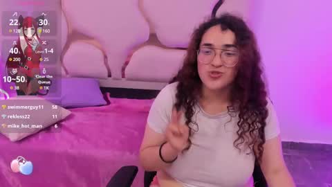 Snapshot of ninha_tay chatting on 19, 12, 2024 ninha_tay online show from 19, 12, 2024