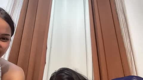 Snapshot of nini_luvskorn chatting on 29, 5, 2026 nini_luvskorn online show from 29, 5, 2026