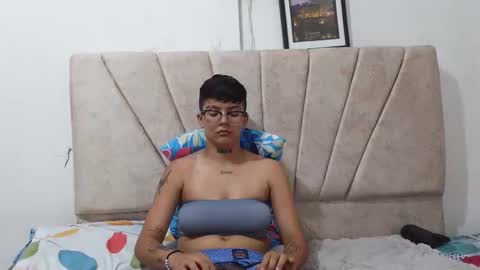 nini_smith online show from 25, 4, 2026