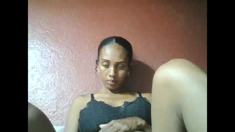 ninie246746 online show from 13, 2, 2025