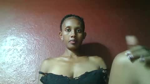 ninie246746 online show from 16, 2, 2025