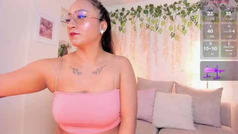 Snapshot of ninna_brown chatting on 29, 10, 2025 ninna_brown online show from 29, 10, 2025