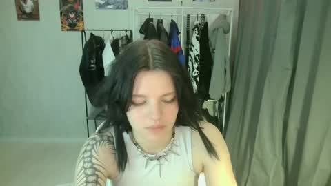 Snapshot of nishazenisek chatting on 5, 6, 2026 Alice online show from 5, 6, 2026