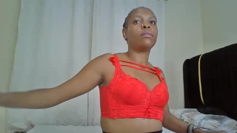 Snapshot of nivea_rose chatting on 12, 2, 2025 Rose online show from 12, 2, 2025