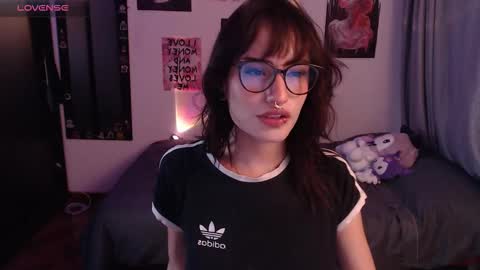 Nixxie  online show from 6, 10, 2025