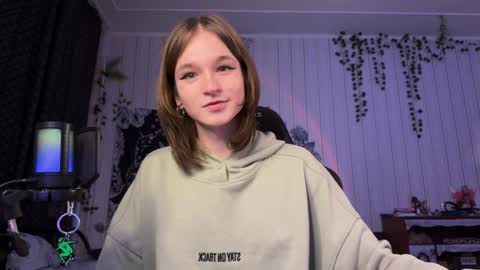 Snapshot of nloraaa chatting on 12, 12, 2024 Tears Lora online show from 12, 12, 2024