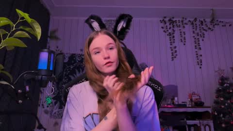 Snapshot of nloraaa chatting on 19, 1, 2025 Tears Lora online show from 19, 1, 2025