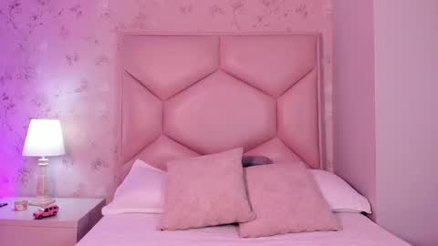   ambarsulliva  online show from 28, 1, 2025