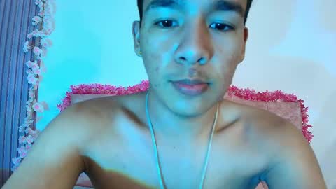 Snapshot of noa_hot69 chatting on 18, 5, 2026 Noah online show from 18, 5, 2026
