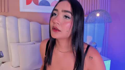 Snapshot of noa_moon chatting on 12, 5, 2026 Noa online show from 12, 5, 2026