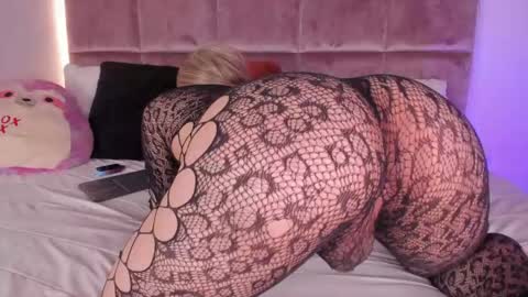 Sara  online show from 15, 5, 2026
